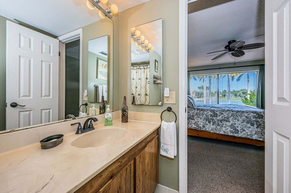 9-web-or-mls-Bedroom 2b-5