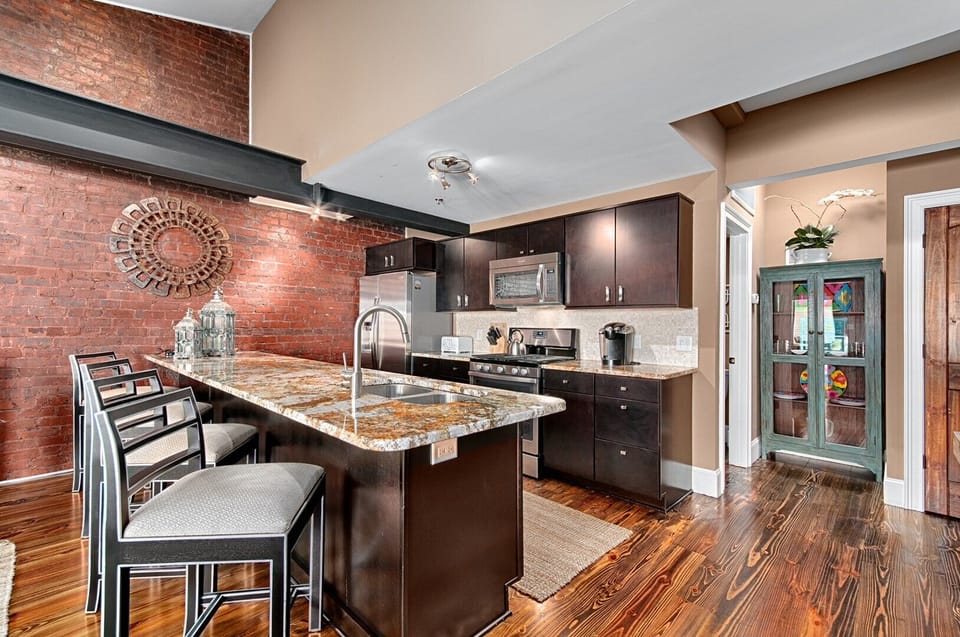 Fully stocked and sparkling clean kitchen