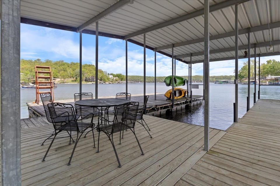 Large 2 Well Dock with 2 Kayaks.