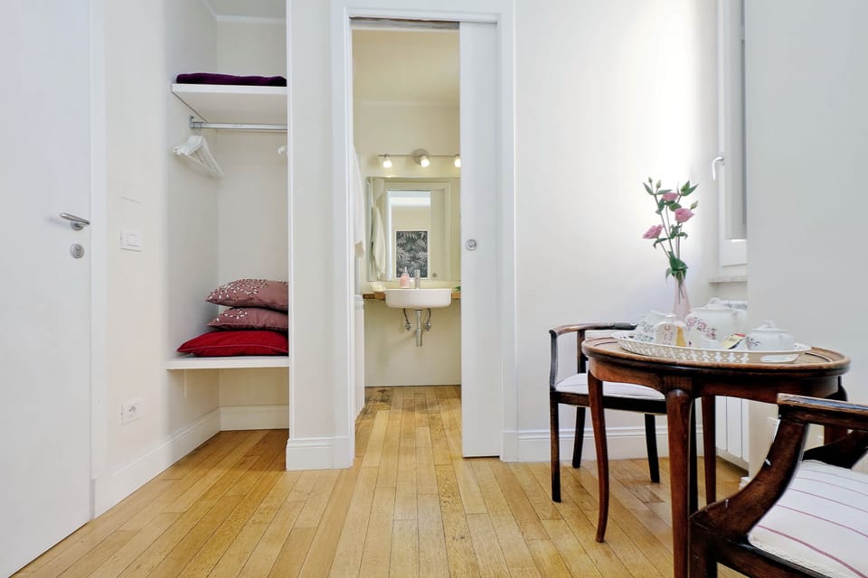 Double Room, 1 Double Bed | WiFi (free), bed sheets