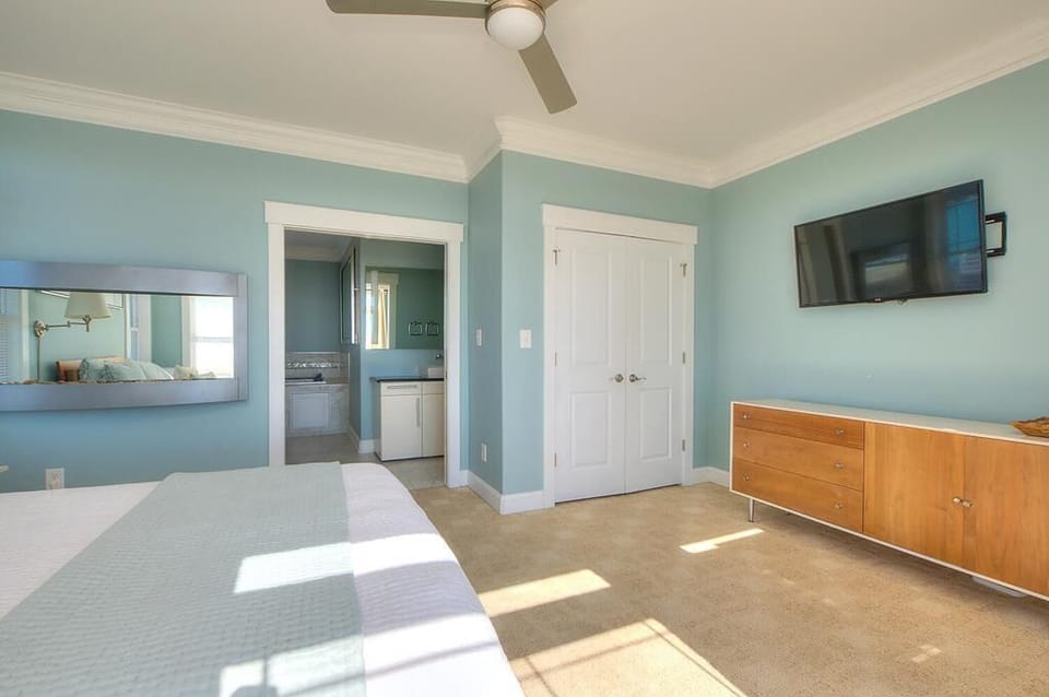 Bedroom 
GW 2.2023