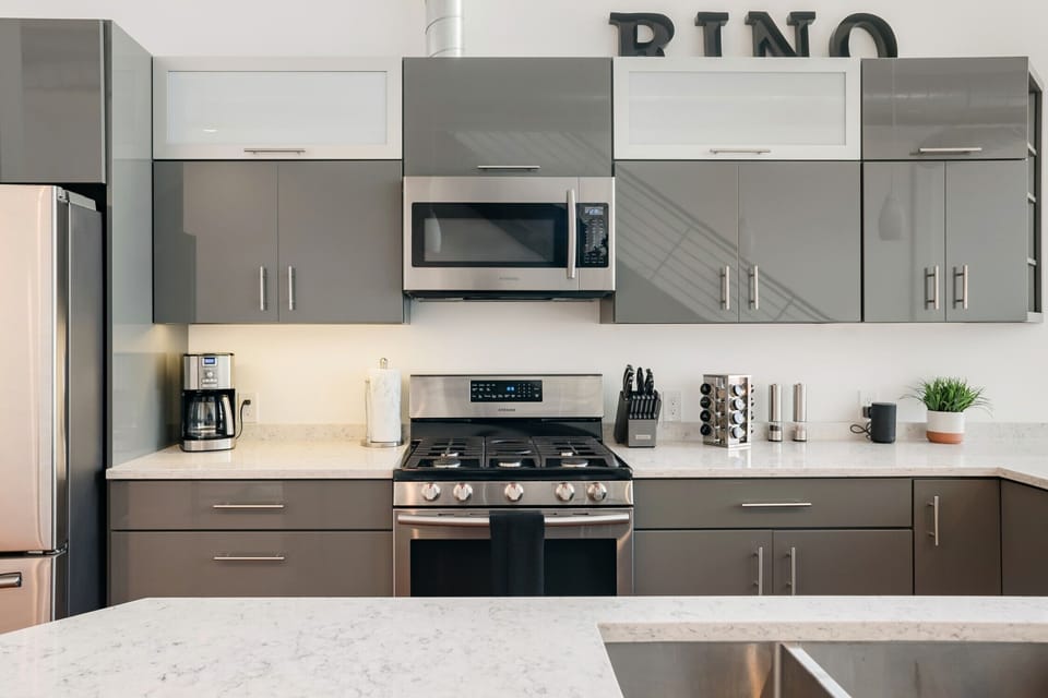 Kitchen ready for cooking! 