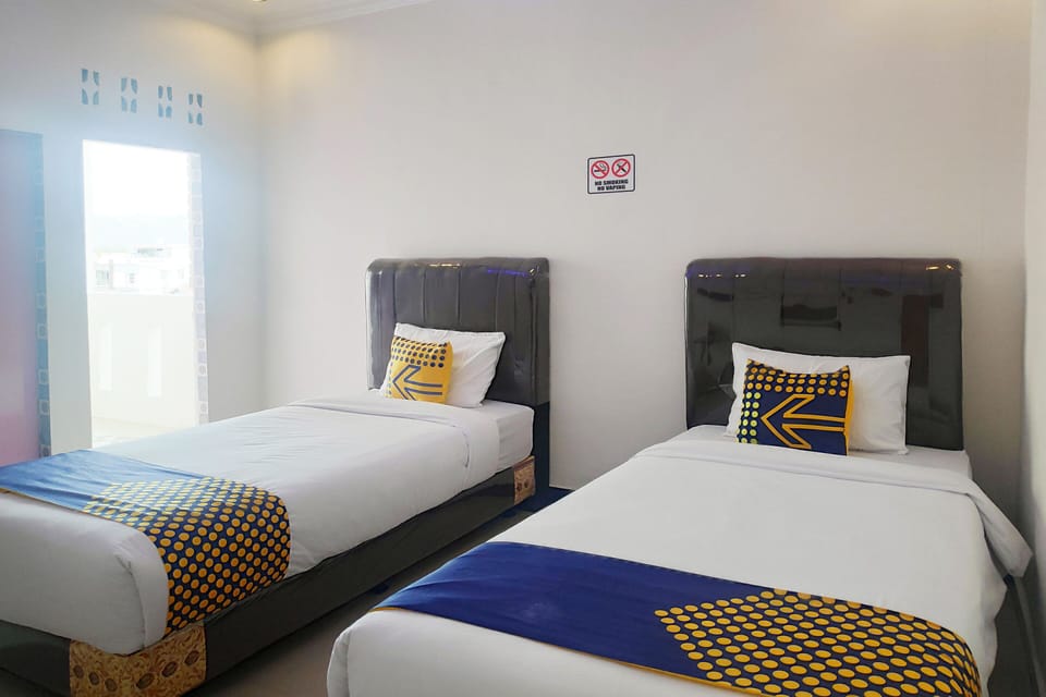 Standard Twin Room | Desk, WiFi (free)