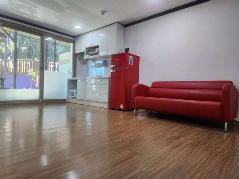 Family Double or Twin Room | Premium bedding, individually decorated, individually furnished