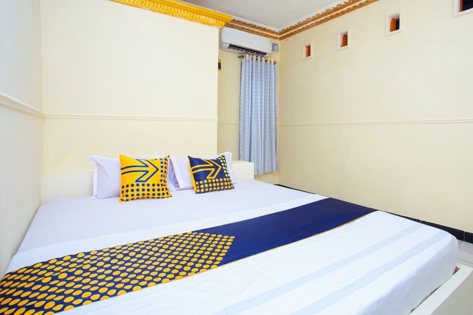 Double Room | Free WiFi, bed sheets