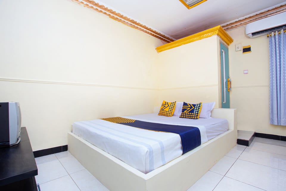 Double Room | Free WiFi, bed sheets