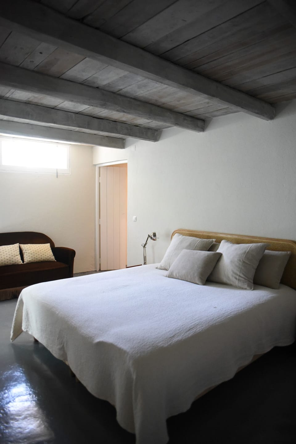 Suite, Mountain View | 1 bedroom, free cribs/infant beds, bed sheets