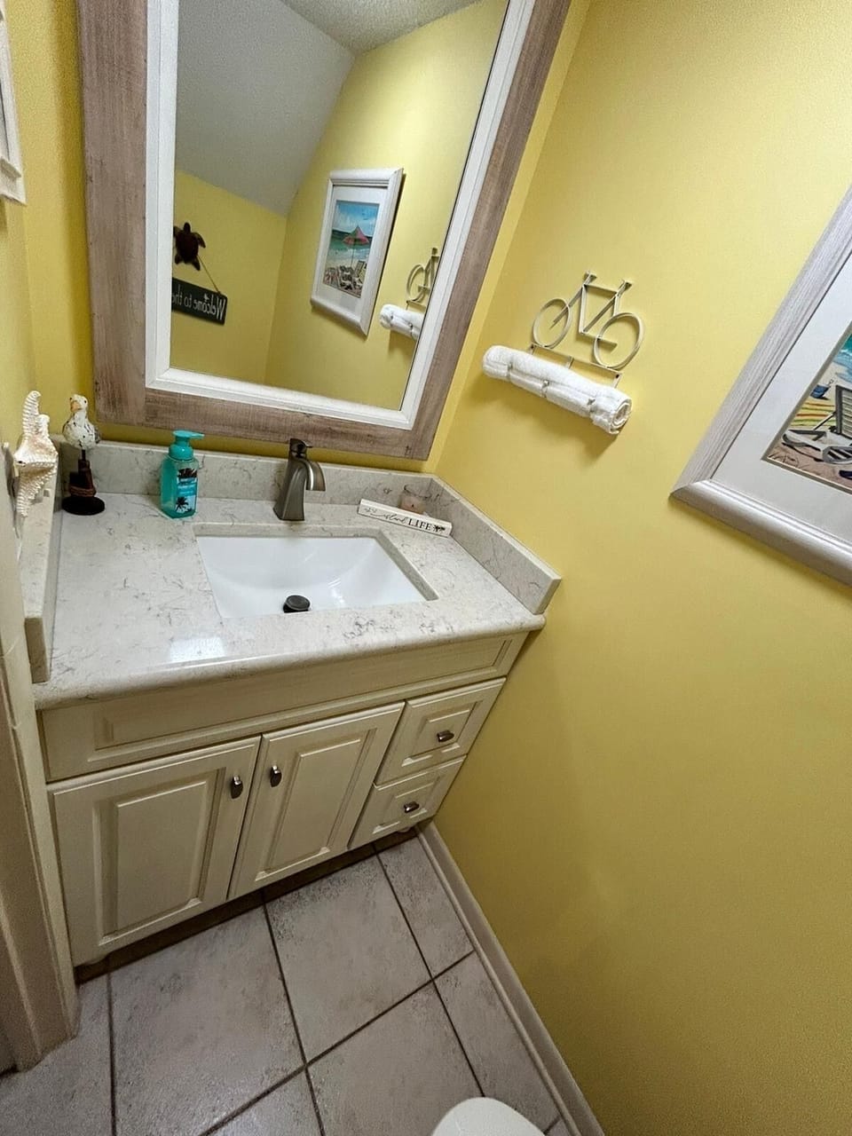 Powder room