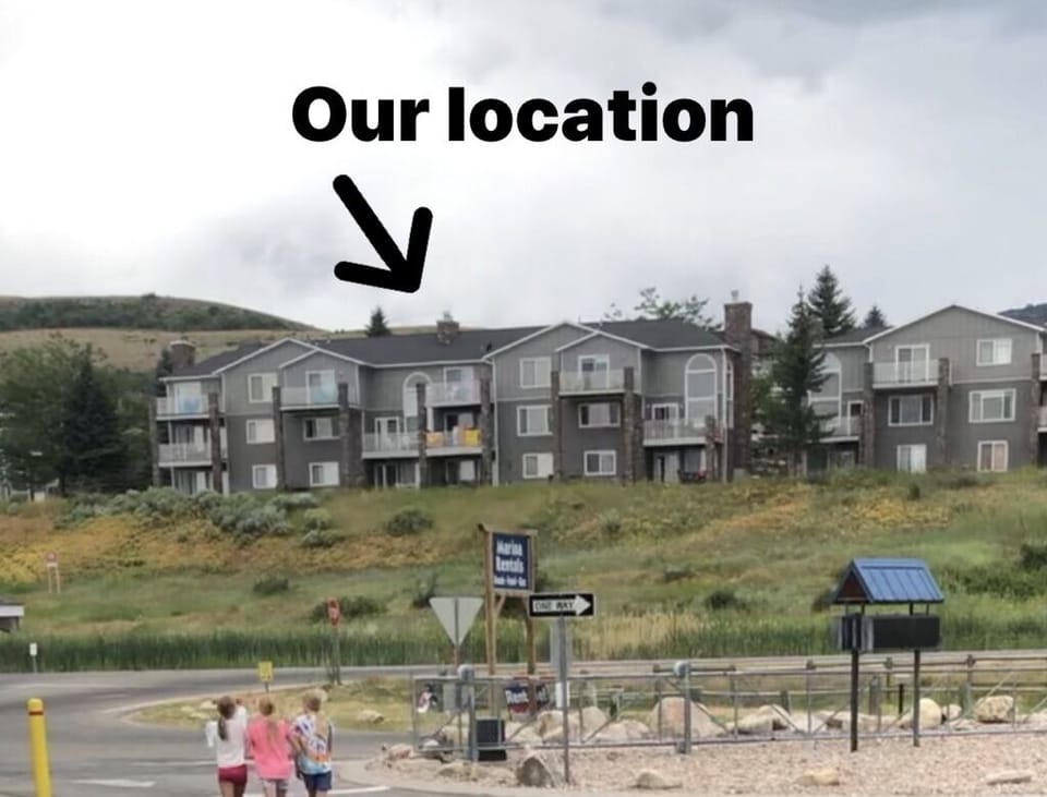 Townhome is right across from the UT State Marina & has unobstructed views.