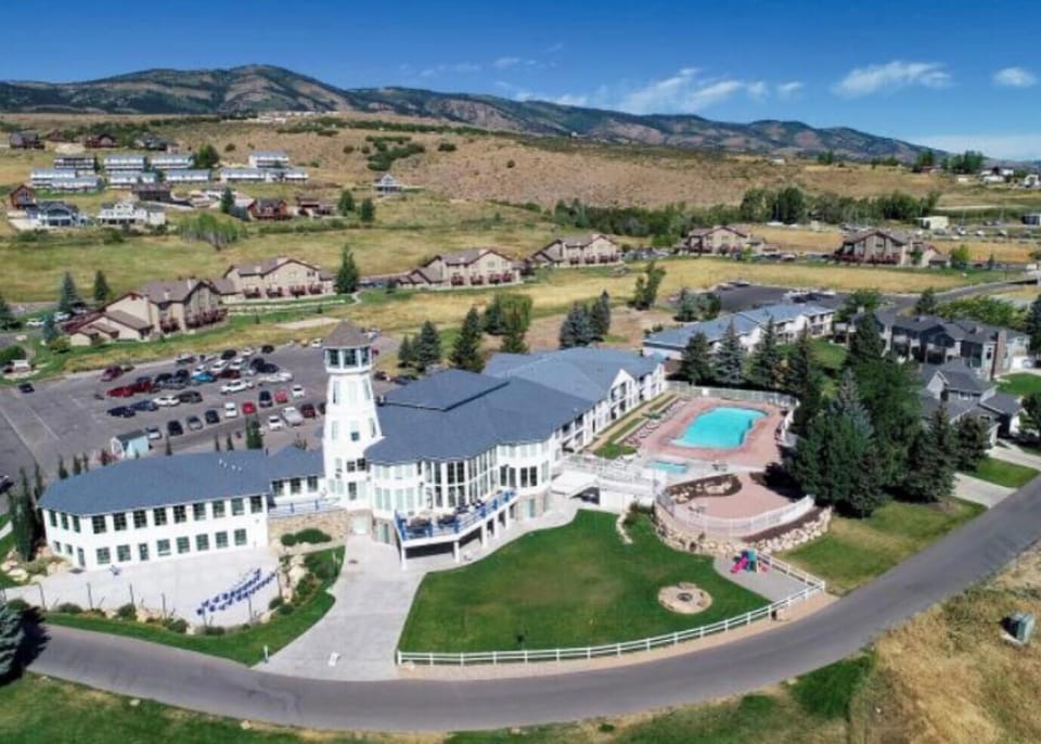 Aerial Photo of Harbor Village