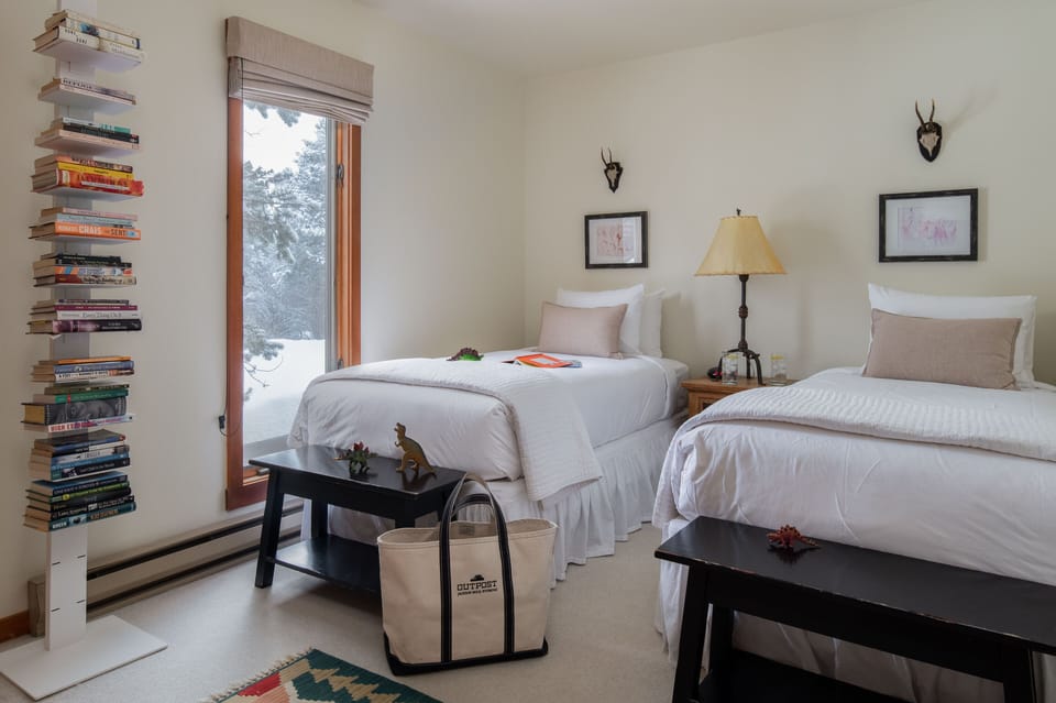 Secondary bedroom