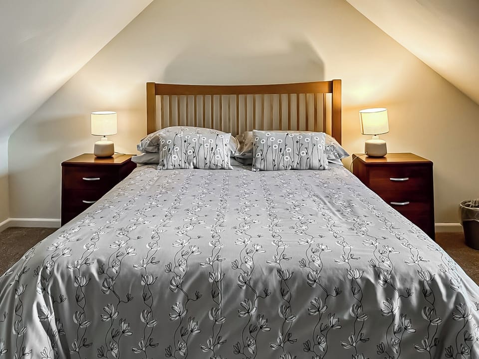 Double bedroom | Eleven Diabaig Cottage, Diabaig, near Torridon