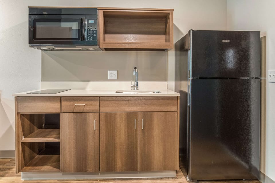 Standard Room, 1 King Bed with Sofa bed, Non Smoking | Memory foam beds, desk, laptop workspace, iron/ironing board