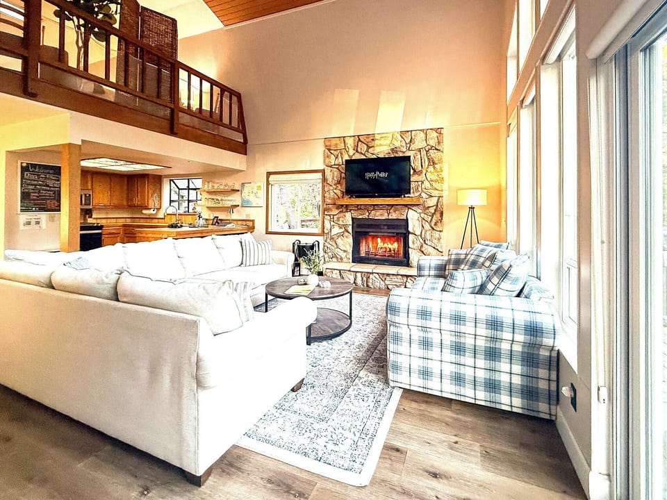 Great Room with sleeper sofa