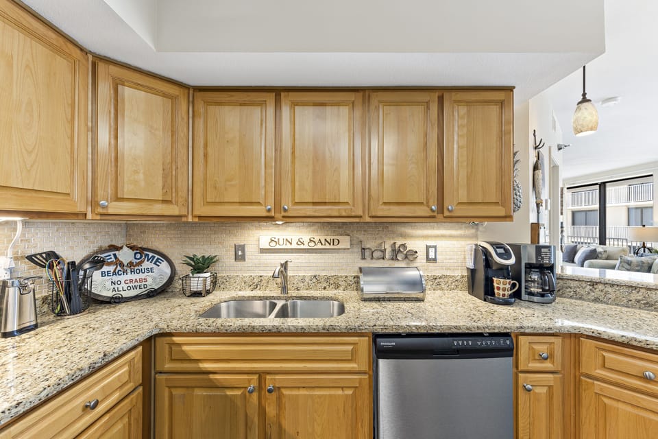Updated Kitchen with Stainless Steel Appliances, Granite Counter Tops and a Breakfast Bar