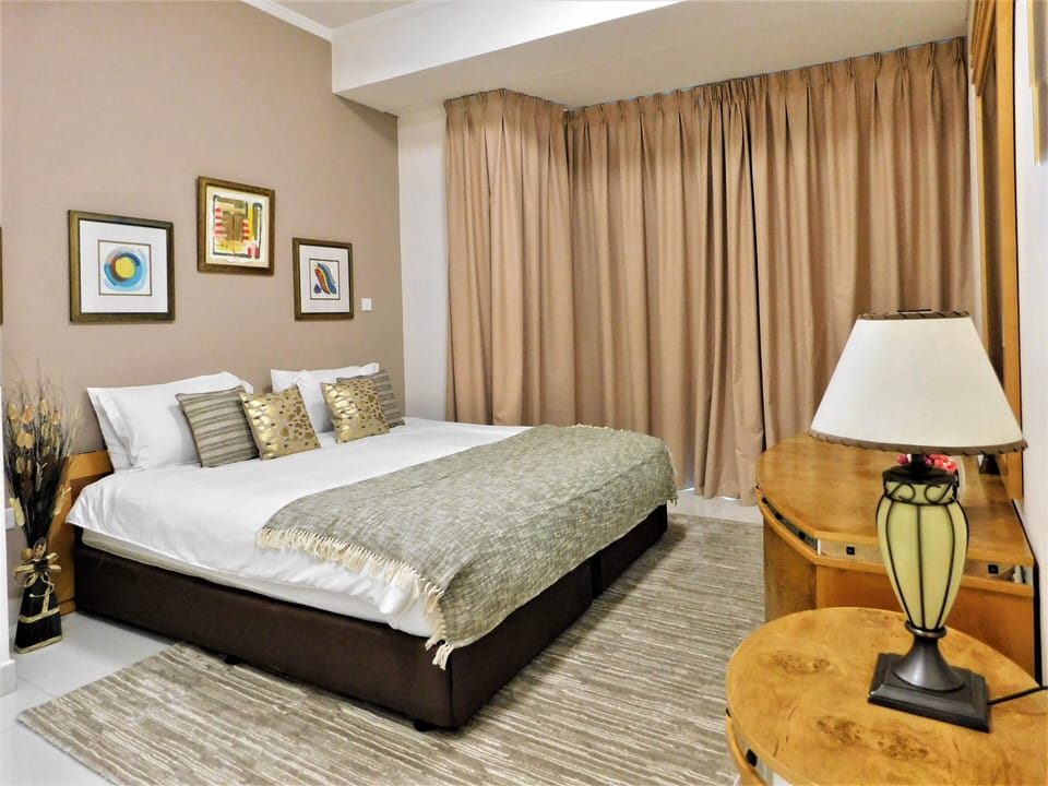 Deluxe Apartment, 1 Bedroom | 1 bedroom, desk, free cribs/infant beds, free WiFi