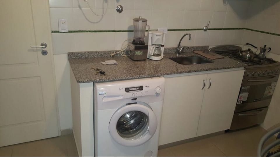 Full-size fridge, electric kettle, cookware/dishes/utensils