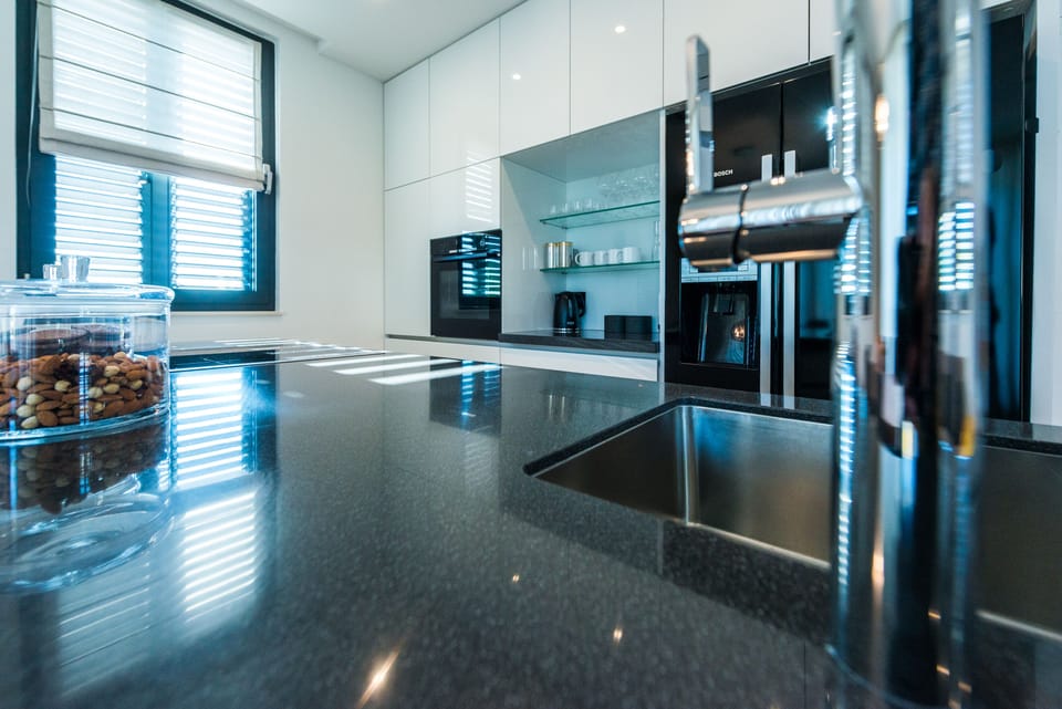 Luxury Apartment | Private kitchen | Full-size fridge, oven, stovetop, dishwasher