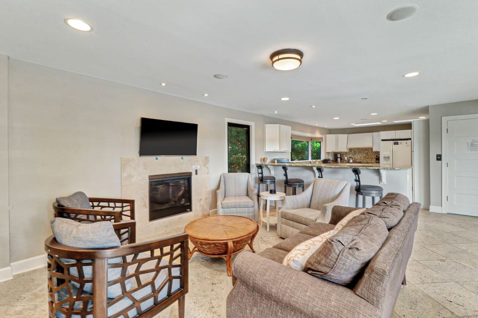 176 Mooring Buoy | 1st floor Living Room - 176 Mooring Buoy | 1st floor Living Room
