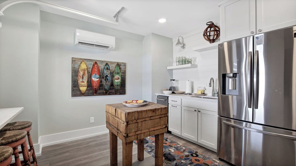 Ground Floor Kitchenette - Just in from the Pool Deck