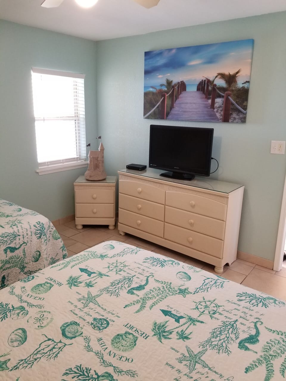 2nd bedroom