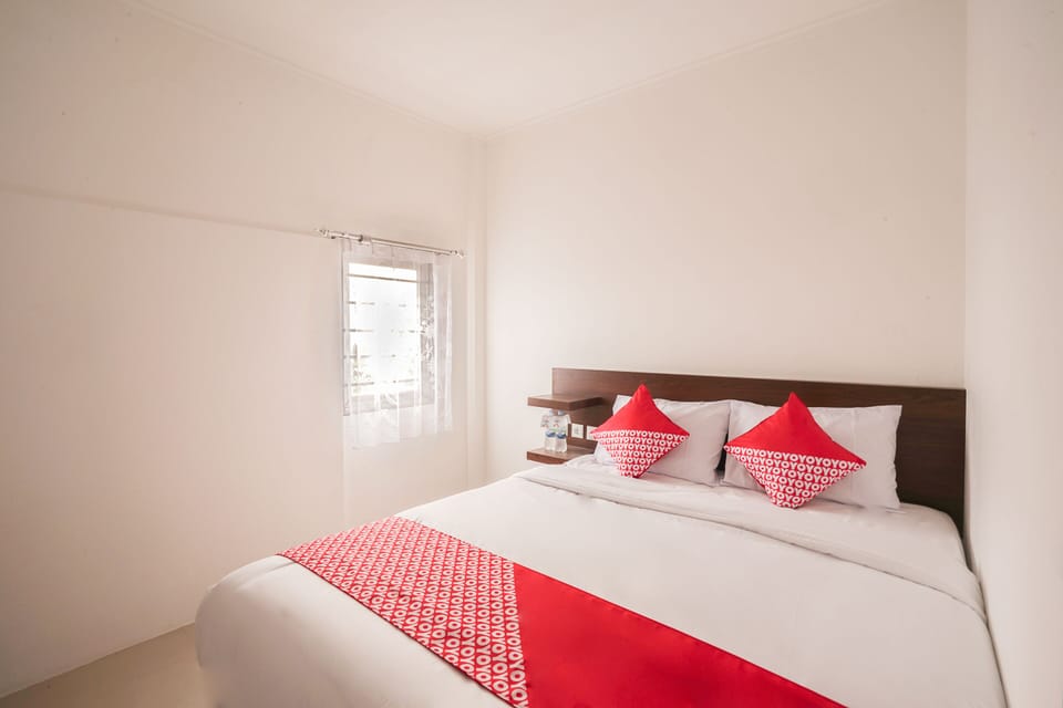 Deluxe Double Room | Free WiFi, bed sheets