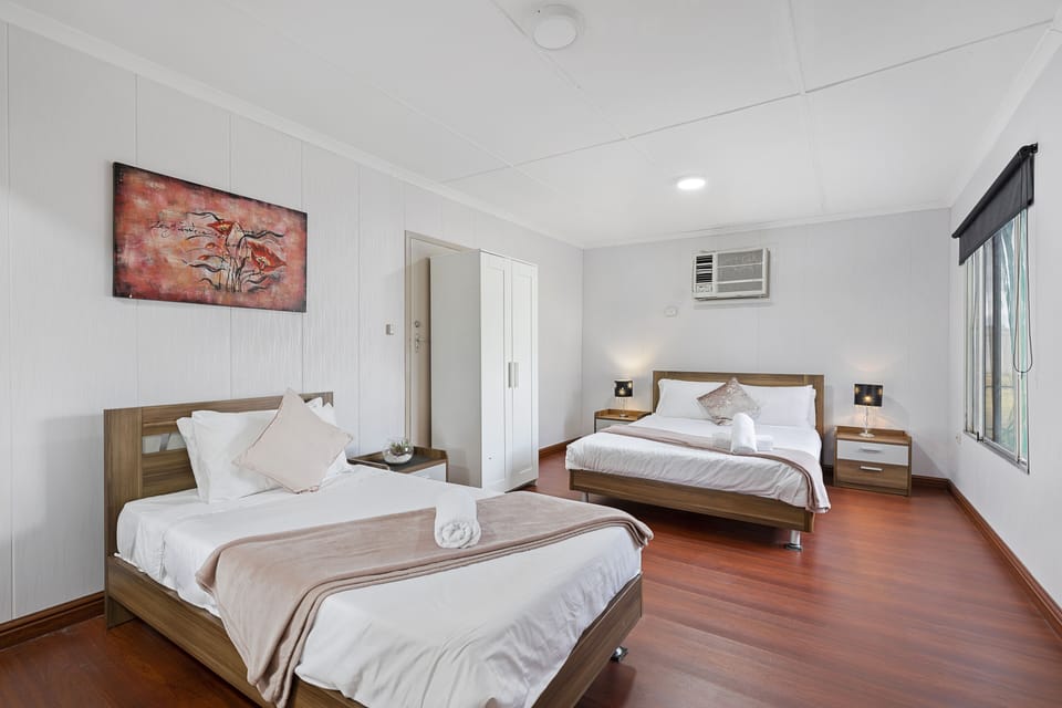 The Gazebo Place - Spacious 4 Bedroom near Murray River House in Victoria