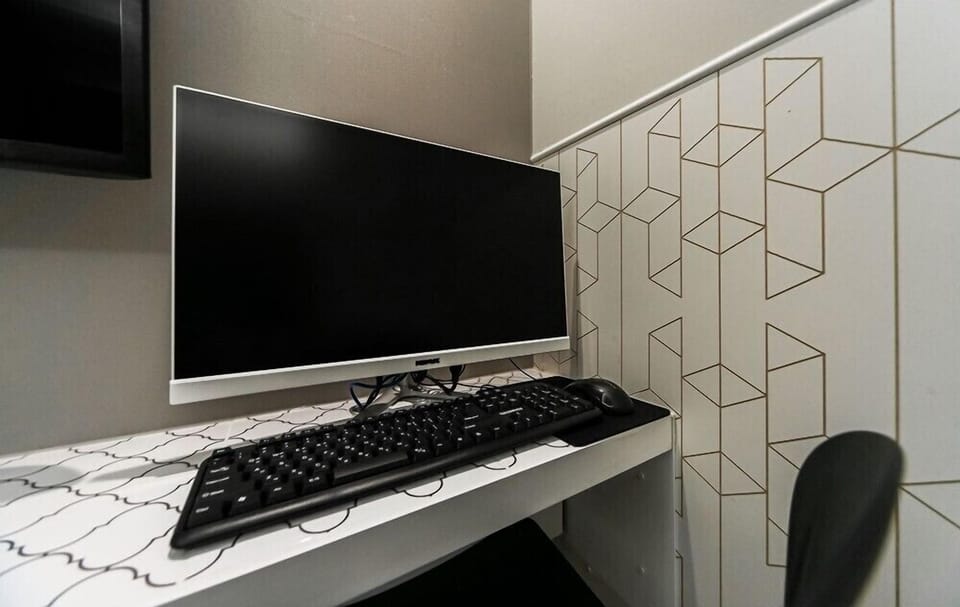 Standard Room | Tech