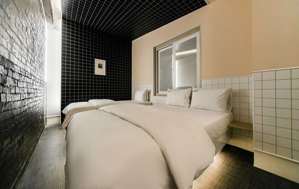 Premium Twin Room | Free WiFi