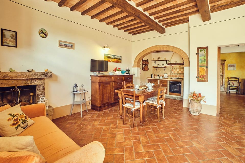 Apartment, 2 Bedrooms | Living room | TV, table tennis