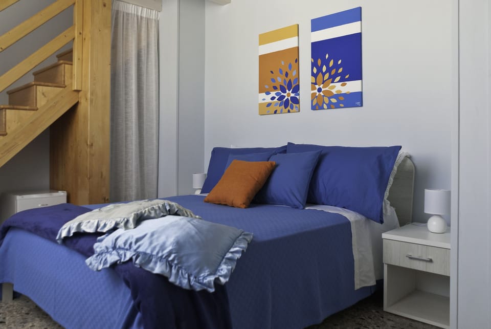 Double Room (Topazio) | Down comforters, memory foam beds, minibar, desk