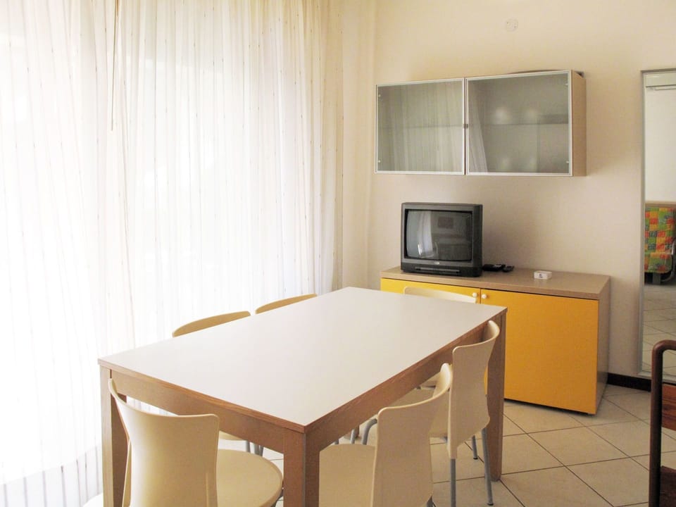 Room, Property, Furniture, Interior Design, Table, Floor, Building, Yellow, Dining Room, House