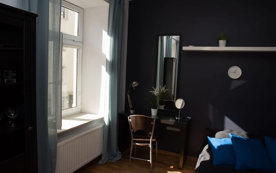 Comfort Apartment | 2 bedrooms, desk, laptop workspace, iron/ironing board