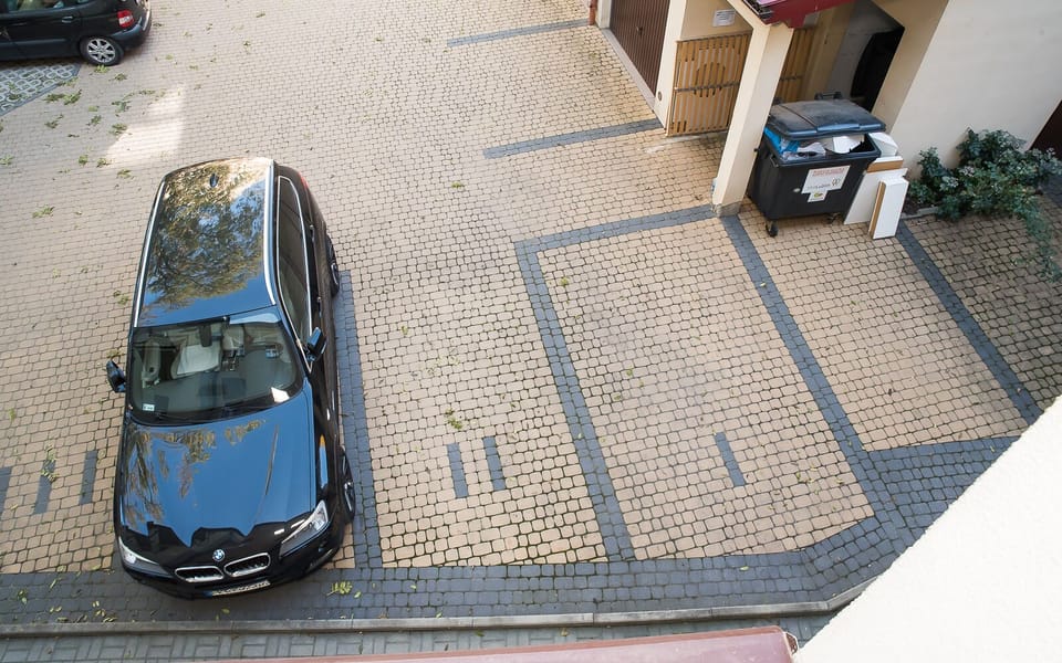 Self parking