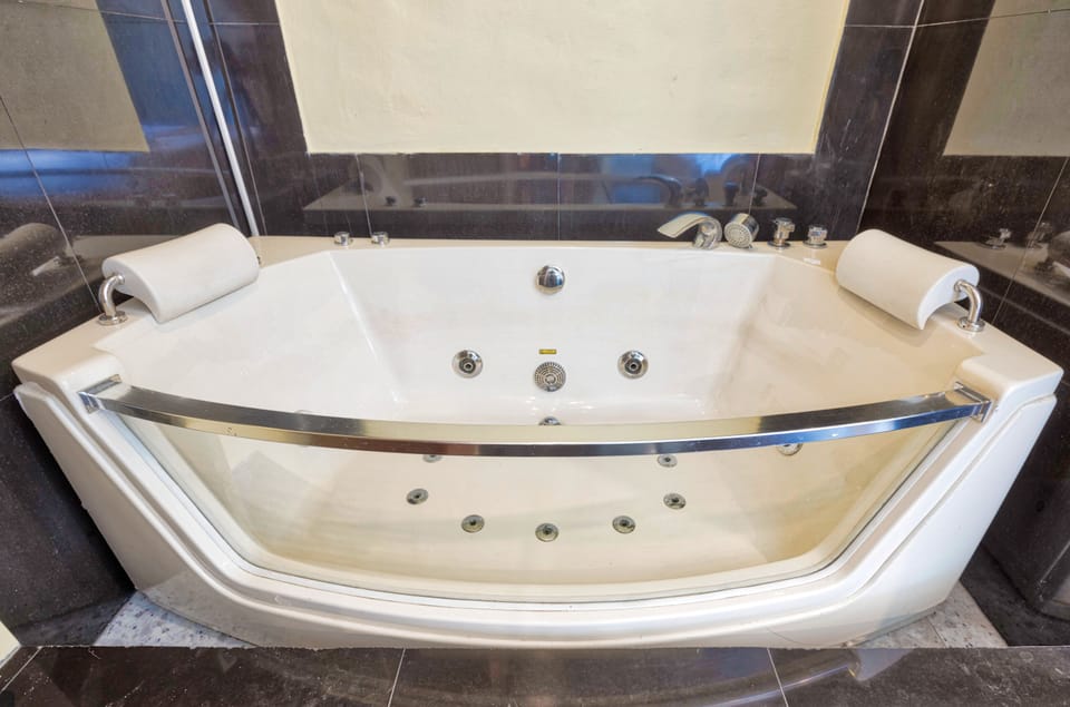 Double Room, Jetted Tub | Private spa tub