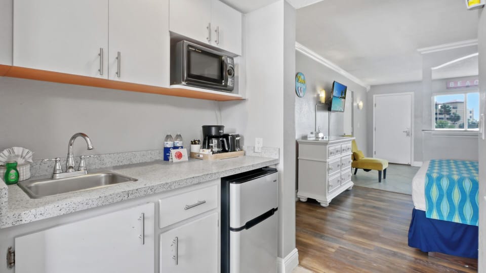 Kitchenette