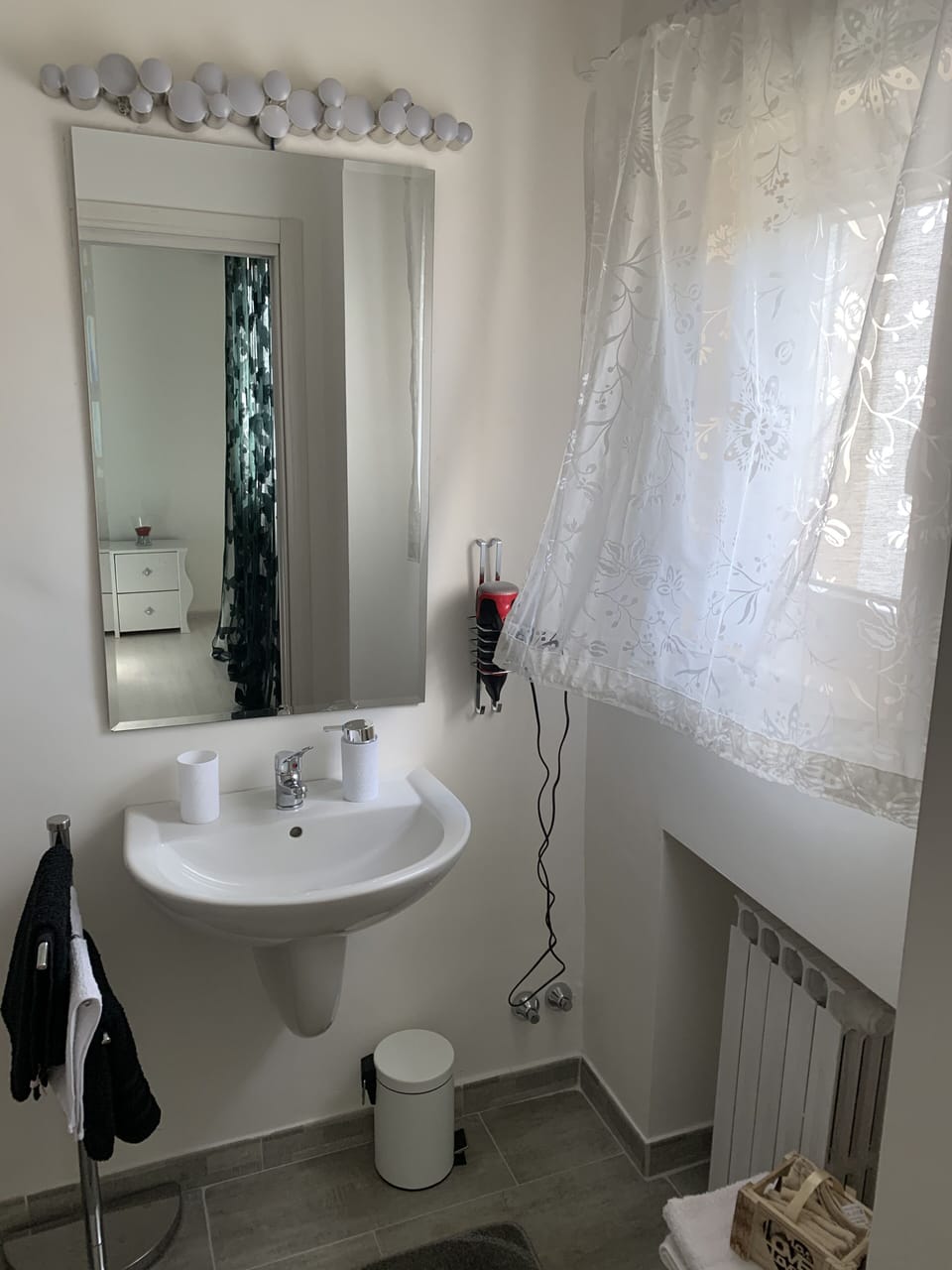 Double Room (Jasmine) | Bathroom | Free toiletries, hair dryer, bathrobes, towels