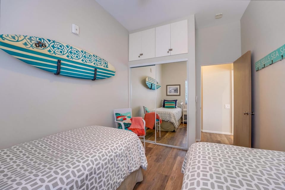 2nd bedroom
