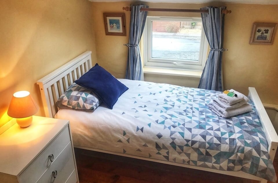 Single bedroom 1