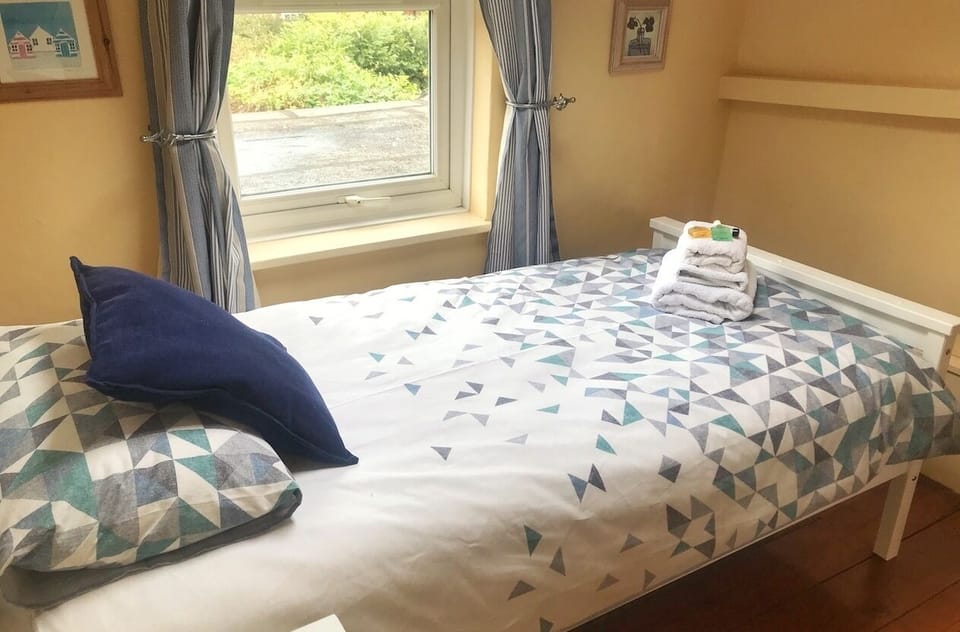 single bedroom 2