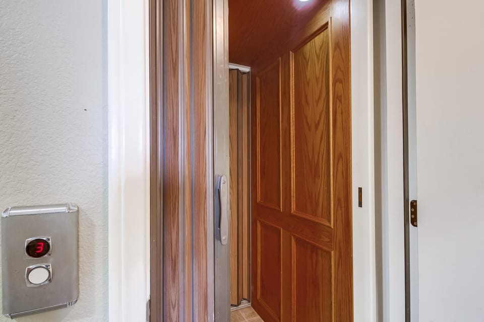 Elevator