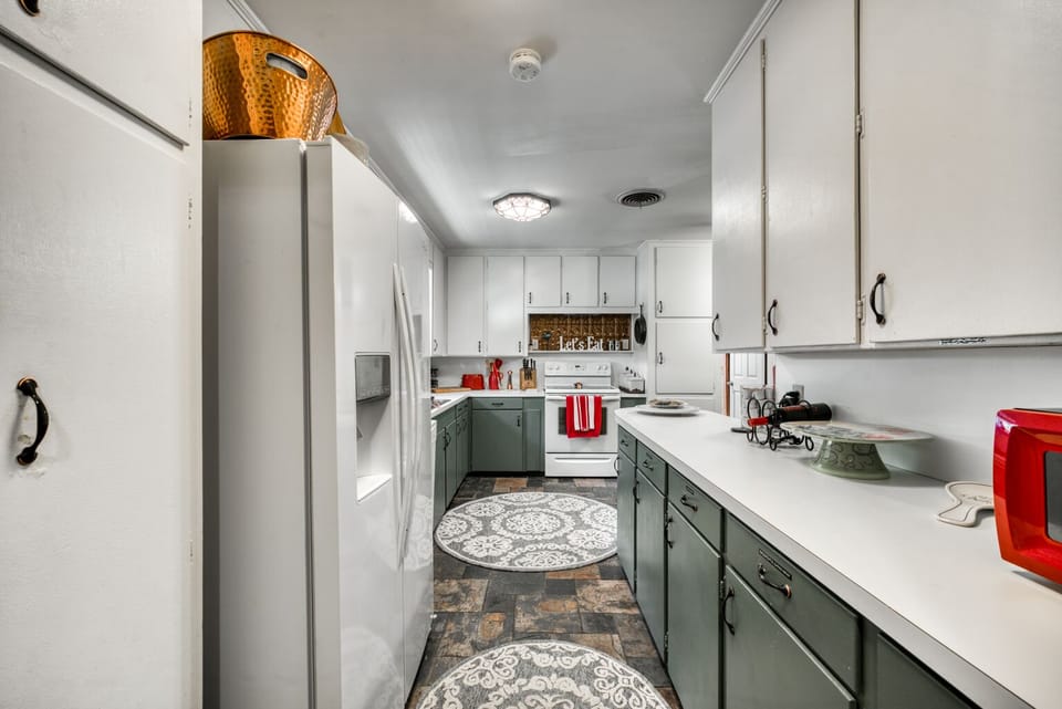 Kitchen IV