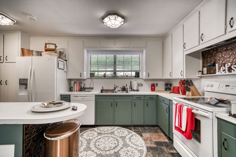 Kitchen III