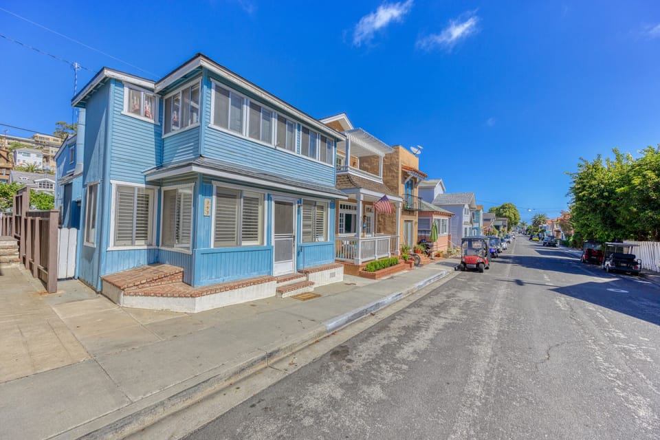 317CA - Front Street View