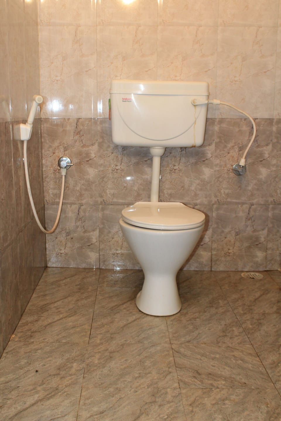 Shower, hydromassage showerhead, towels
