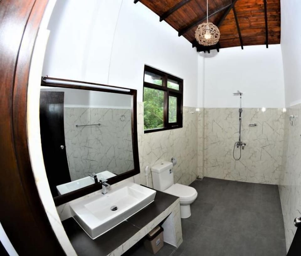 Shower, rainfall showerhead, towels