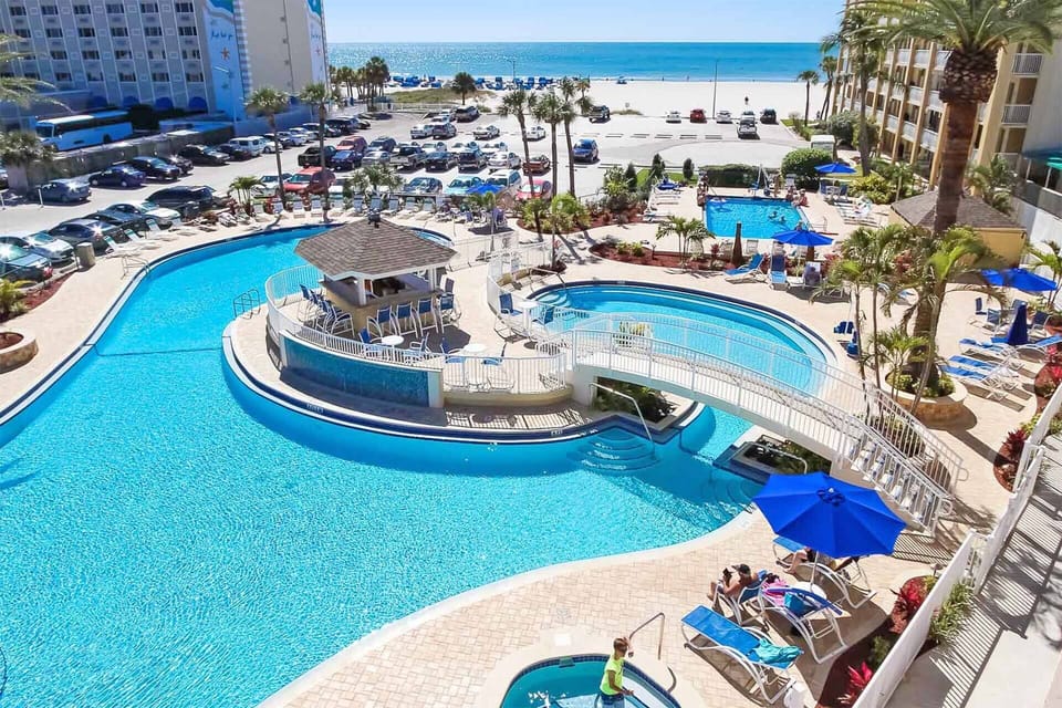 Excellent Location - Walking distance to St. Pete Beach!