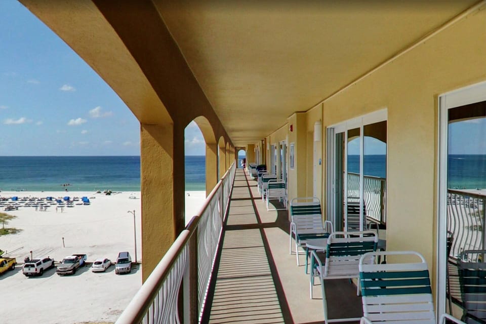 Furnished balcony