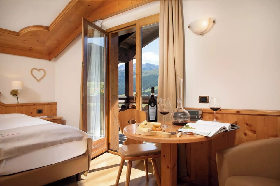 Classic Double or Twin Room, Balcony | Terrace/patio