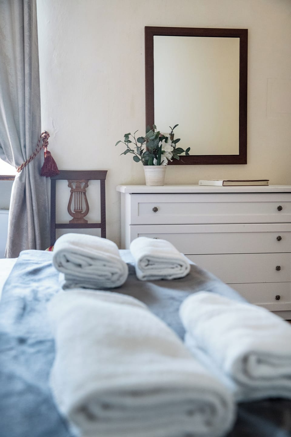 Double or Twin Room | Minibar, in-room safe, iron/ironing board (on request)